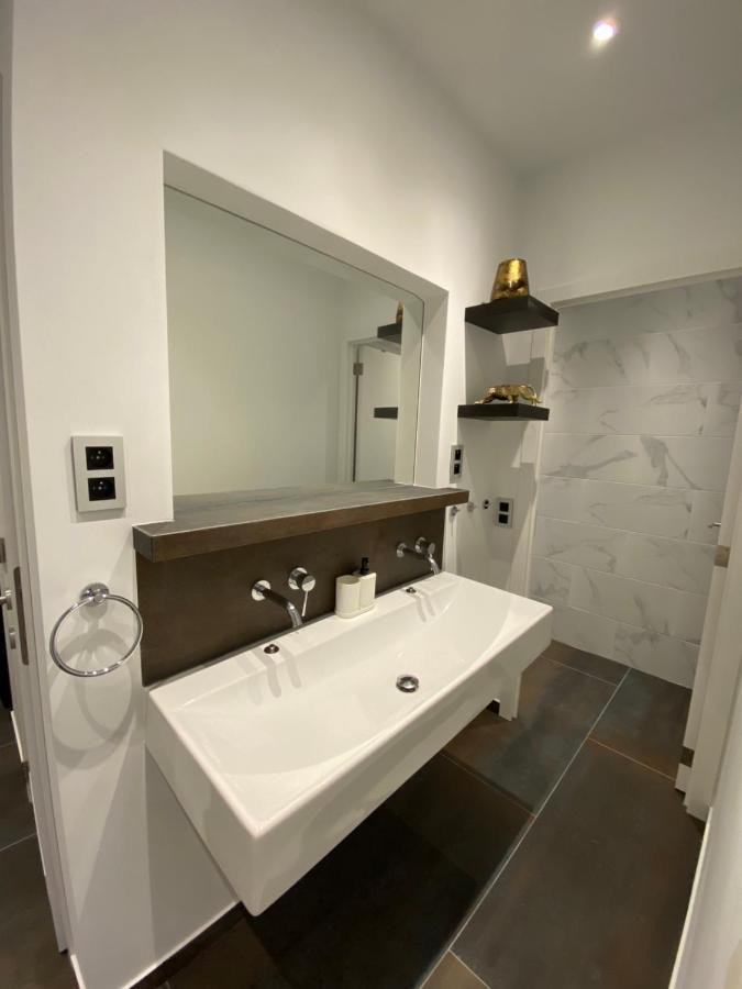 Viet Anh Appartement บลังเคนเบอร์เก ภายนอก รูปภาพ