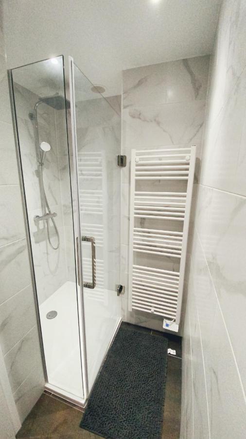 Viet Anh Appartement บลังเคนเบอร์เก ภายนอก รูปภาพ